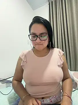 Snapshot of rousee69_ chatting on 06/24/26, 09:52 rousee69 online show from 06/24/26, 09:52