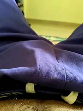 1Horny Boy1 online show from 05/17/26, 04:43