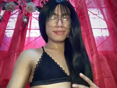 Snapshot of sweet_mallory chatting on 05/14/26, 07:26 sweet mallory online show from 05/14/26, 07:26