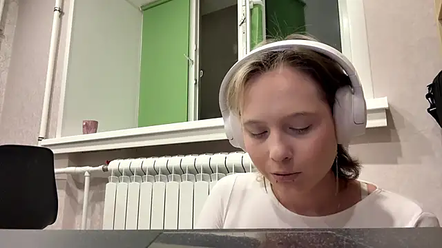 Snapshot of CuteLilit chatting on 06/10/26, 08:08 CuteLilit online show from 06/10/26, 08:08