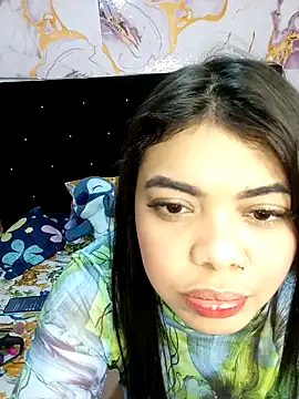 luxuryluna online show from 05/13/26, 09:44