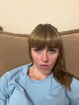 Kamilochka29511 online show from 07/02/26, 06:47