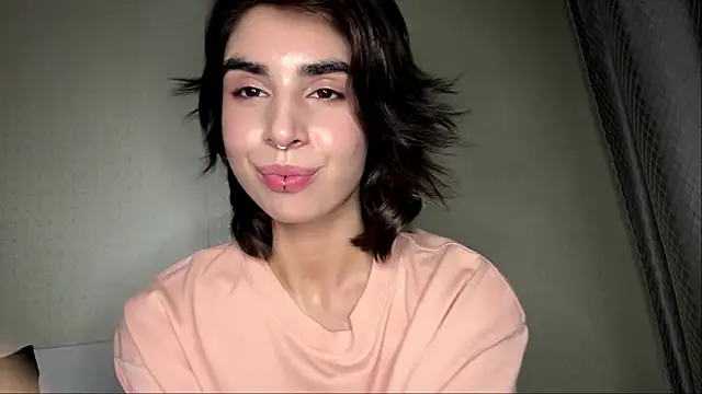 JessiaRuezga online show from 06/11/26, 12:03
