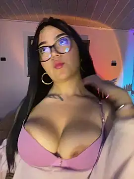 Snapshot of Lana_Hands chatting on 06/20/26, 06:49 Lana Hands online show from 06/20/26, 06:49