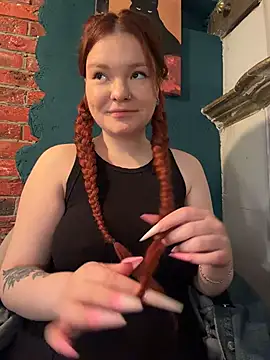 Snapshot of Baby__Fox chatting on 06/26/26, 01:15 Baby Fox online show from 06/26/26, 01:15