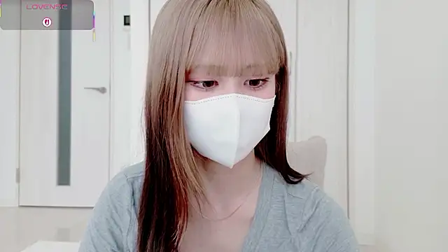 Snapshot of mia-chan3 chatting on 07/08/26, 06:18 mia-chan3 online show from 07/08/26, 06:18