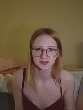 LauraundSteve  online show from 05/17/26, 07:21