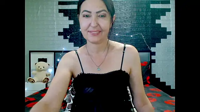 Snapshot of Ada_Vera chatting on 06/19/26, 11:58 Ada Vera online show from 06/19/26, 11:58