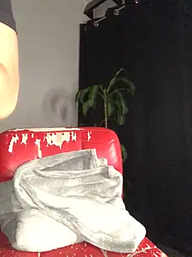 Snapshot of Salvatore_angelo chatting on 05/20/26, 02:40 Salvatore angelo online show from 05/20/26, 02:40