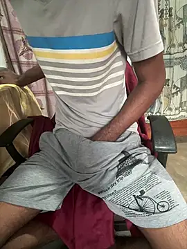 Snapshot of Inuchethi chatting on 12/15/24, 01:24 Inuchethi online show from 12/15/24, 01:24