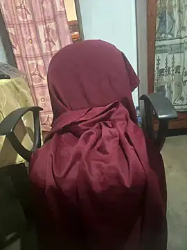 Snapshot of Inuchethi chatting on 01/15/25, 12:41 Inuchethi online show from 01/15/25, 12:41