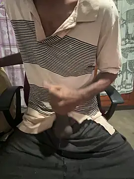 Snapshot of Inuchethi chatting on 01/23/25, 01:08 Inuchethi online show from 01/23/25, 01:08