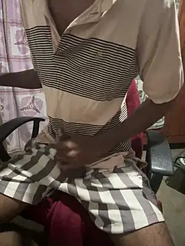 Snapshot of Inuchethi chatting on 01/27/25, 12:43 Inuchethi online show from 01/27/25, 12:43