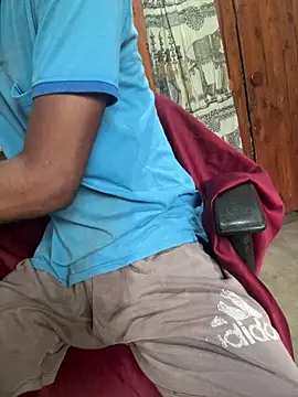 Snapshot of Inuchethi chatting on 03/20/25, 11:05 Inuchethi online show from 03/20/25, 11:05