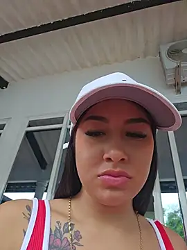 Snapshot of Luisa_Madrid chatting on 06/29/26, 11:32 Luisa Madrid online show from 06/29/26, 11:32
