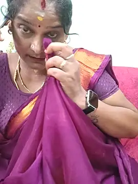 Snapshot of mynatamil143 chatting on 05/29/26, 05:00 mynatamil143 online show from 05/29/26, 05:00