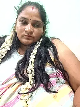 Snapshot of mynatamil143 chatting on 06/03/26, 02:33 mynatamil143 online show from 06/03/26, 02:33