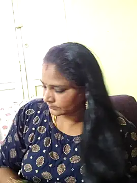 Snapshot of mynatamil143 chatting on 07/06/26, 09:39 mynatamil143 online show from 07/06/26, 09:39