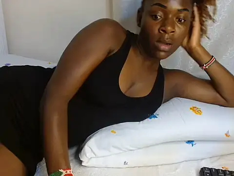 Snapshot of miss_monroee chatting on 07/17/26, 03:13 miss monroee online show from 07/17/26, 03:13