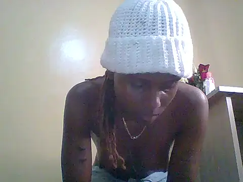 kiki8390 online show from 07/04/26, 06:58