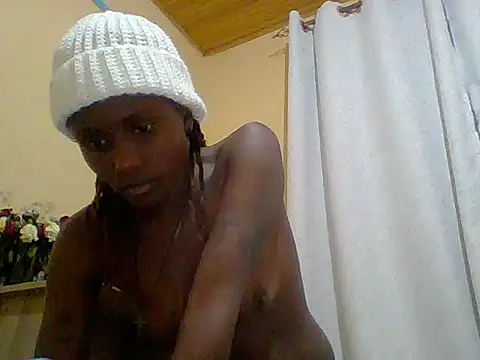 kiki8390 online show from 07/05/26, 09:33
