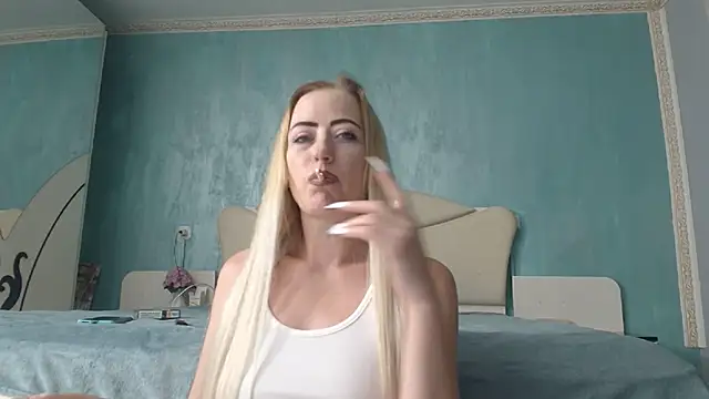 LaraLanee online show from 07/09/26, 07:29