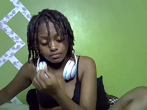 Snapshot of Slim_shedy1 chatting on 06/11/26, 05:33 Slim shedy1 online show from 06/11/26, 05:33