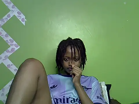 Snapshot of Slim_shedy1 chatting on 06/21/26, 01:46 Slim shedy1 online show from 06/21/26, 01:46