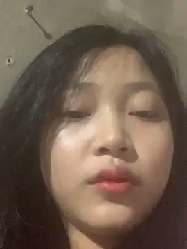 Snapshot of hinami-lo chatting on 05/25/26, 01:28 hinami-lo online show from 05/25/26, 01:28