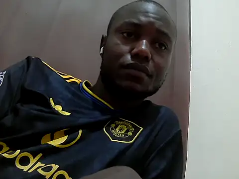 Snapshot of BBC_SEXY chatting on 05/16/26, 03:22 BBC SEXY online show from 05/16/26, 03:22
