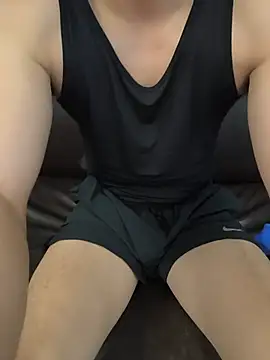 Snapshot of HungasiancockTW chatting on 05/17/26, 06:22 HungasiancockTW online show from 05/17/26, 06:22
