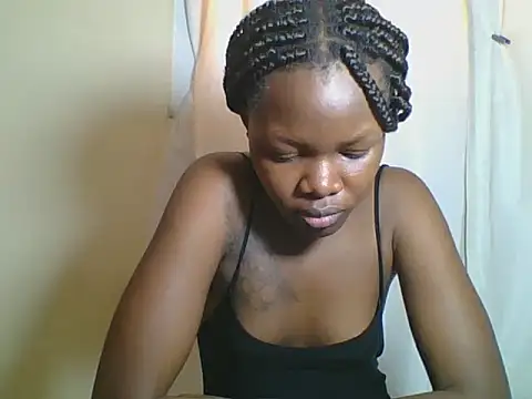 Snapshot of Sweetgal2025 chatting on 05/28/26, 08:00 Sweetgal2025 online show from 05/28/26, 08:00