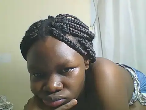 Snapshot of Sweetgal2025 chatting on 05/31/26, 06:09 Sweetgal2025 online show from 05/31/26, 06:09