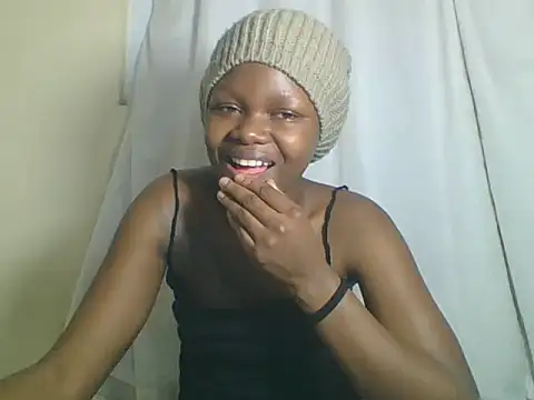 Snapshot of Sweetgal2025 chatting on 07/05/26, 03:13 Sweetgal2025 online show from 07/05/26, 03:13