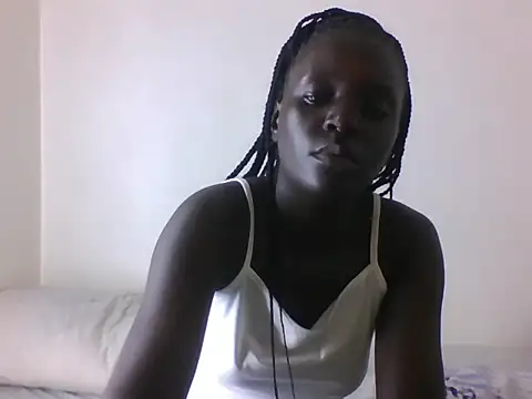 Snapshot of LatishLava chatting on 06/08/26, 02:17 LatishLava online show from 06/08/26, 02:17