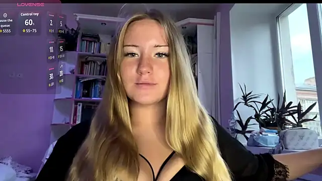 Snapshot of Lisi_Kiss_ chatting on 07/18/26, 05:06 Lisi Kiss online show from 07/18/26, 05:06