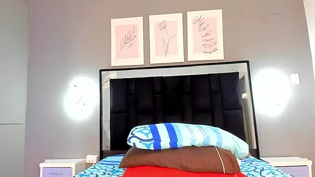 zoe curvyy online show from 07/02/26, 12:11