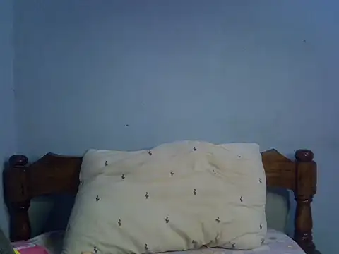 FreakyTrixie111 online show from 05/17/26, 02:42