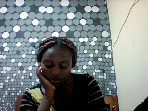 Snapshot of liligal chatting on 06/15/26, 07:27 liligal online show from 06/15/26, 07:27