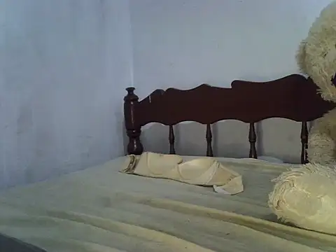 Snapshot of Bianca0011 chatting on 07/08/26, 03:49 Bianca0011 online show from 07/08/26, 03:49