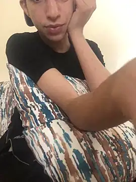 nour-gay online show from 05/28/26, 02:36