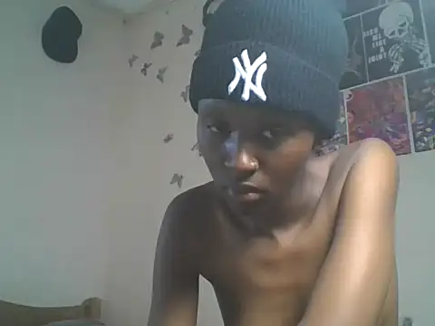 loversoncam online show from 05/25/26, 10:21
