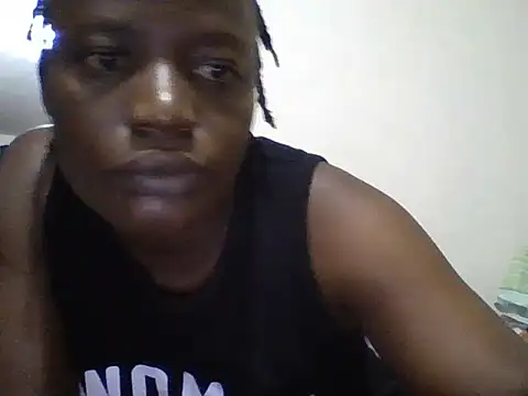 Snapshot of yourdreamgirlT chatting on 06/21/26, 01:41 yourdreamgirlT online show from 06/21/26, 01:41