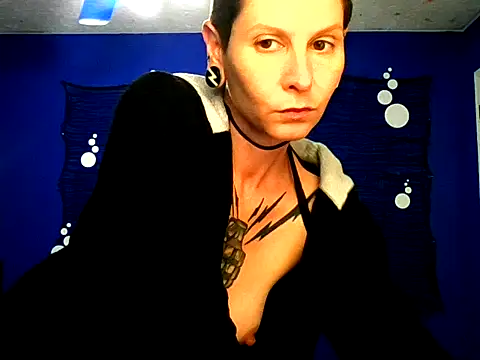 LaFemmeCyberObscura online show from 05/16/26, 03:11