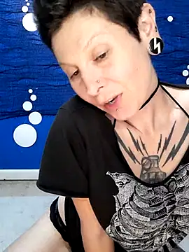 LaFemmeCyberObscura online show from 08/08/26, 08:55