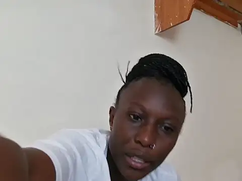 Snapshot of mardhiyah chatting on 06/10/26, 02:16 mardhiyah online show from 06/10/26, 02:16
