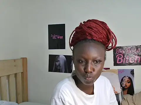 Snapshot of mardhiyah chatting on 07/25/26, 04:26 mardhiyah online show from 07/25/26, 04:26