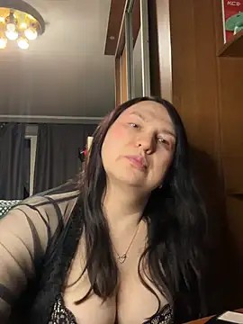Snapshot of EvaBeautyXxX chatting on 06/24/26, 12:20 EvaBeautyXxX online show from 06/24/26, 12:20