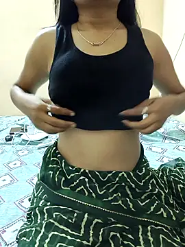 Snapshot of Shanaya_001 chatting on 06/03/26, 04:48 Shanaya 001 online show from 06/03/26, 04:48