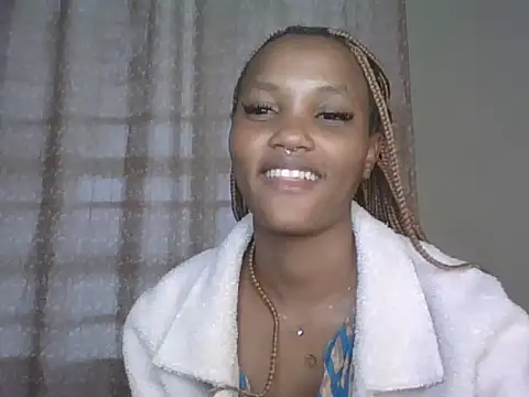 Snapshot of PrettyT5 chatting on 06/27/26, 12:22 PrettyT5 online show from 06/27/26, 12:22